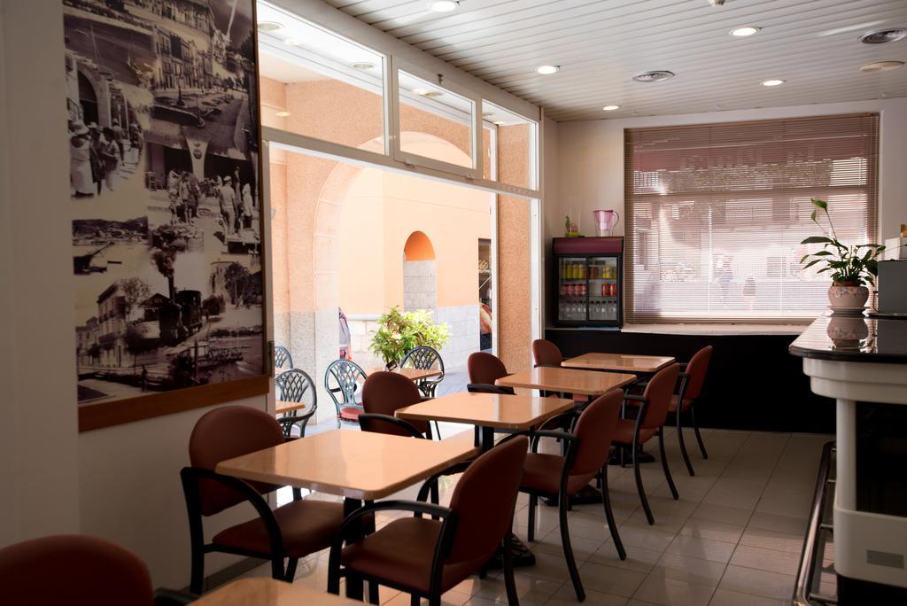 Hotel Placa Sant Feliu de Guixols Bagian luar foto